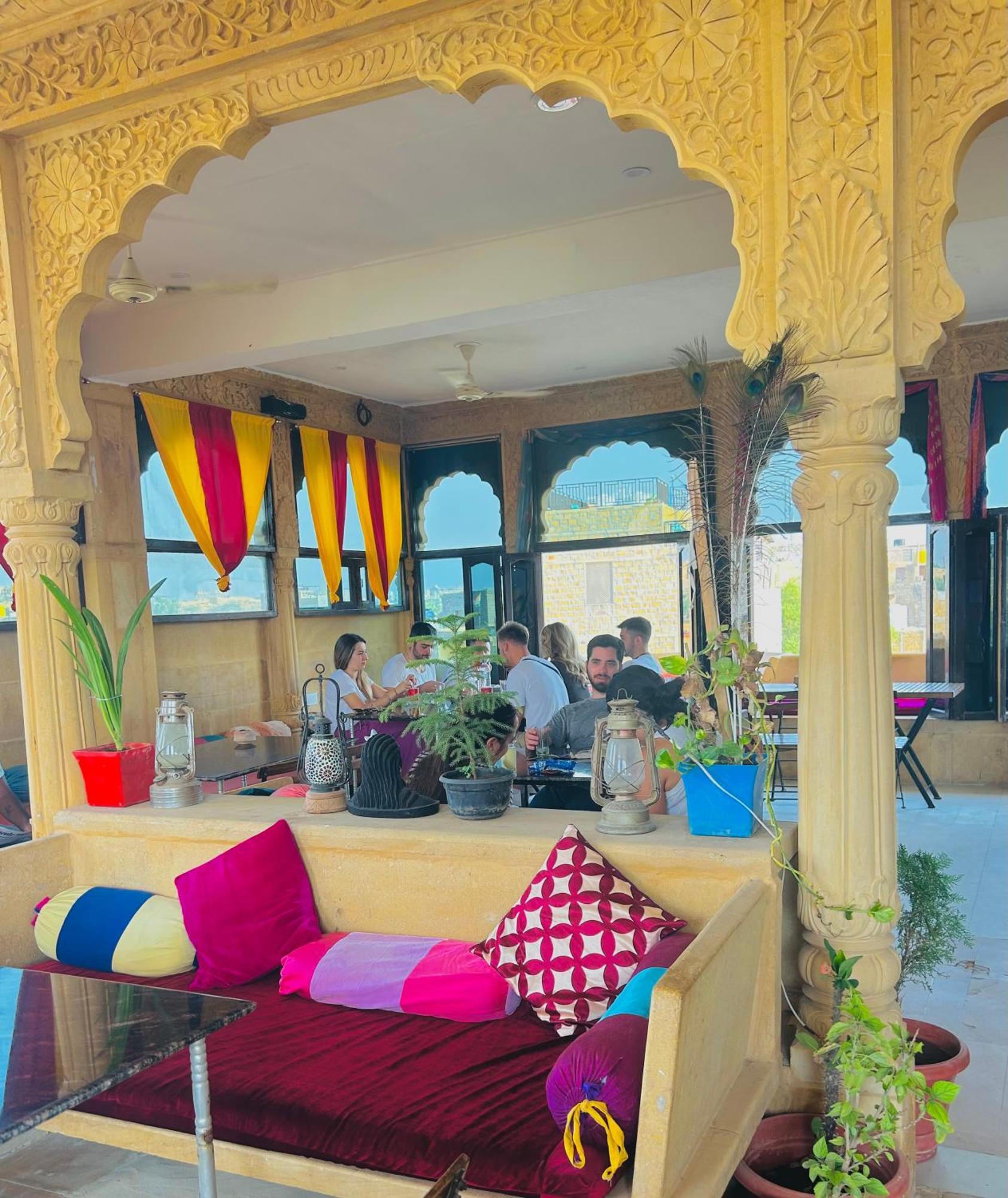 Hotel Pol Haveli Jaisalmer Esterno foto